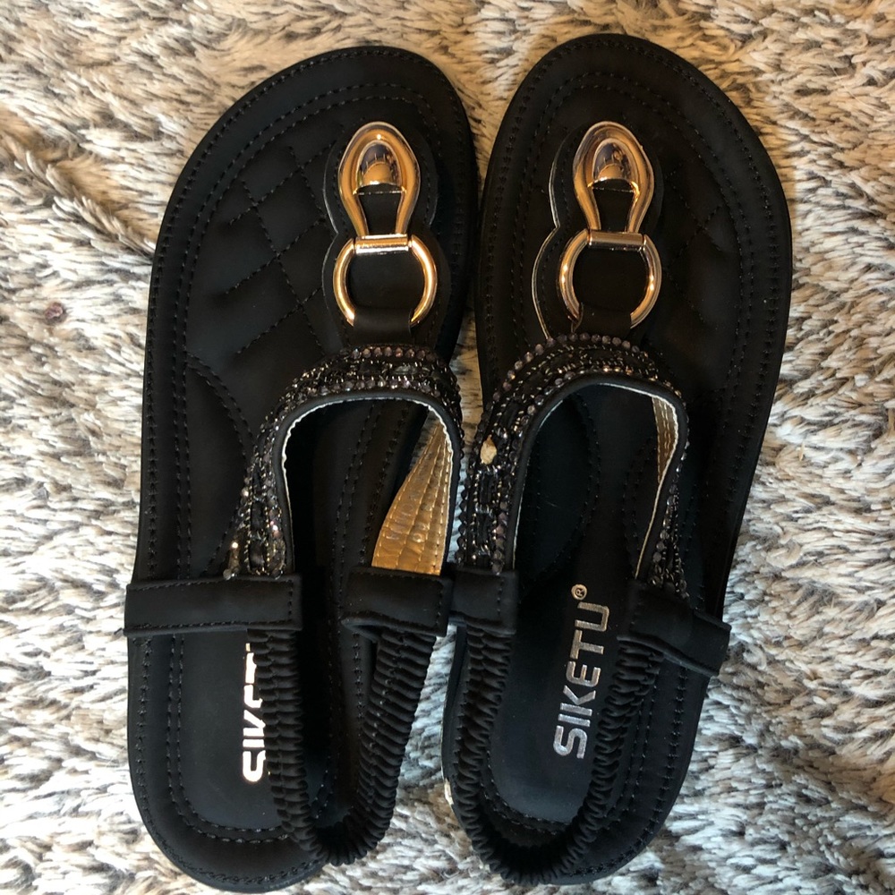Black Siketu Sandals